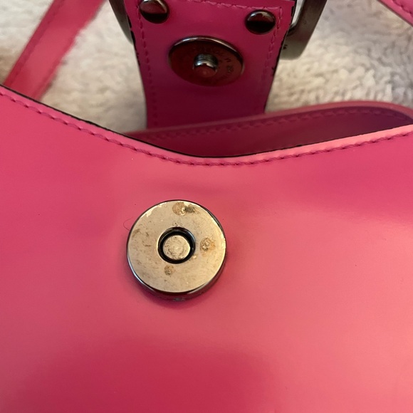 Vintage Mini Guess Purse and Wallet.  Purse is NWOT Excellent Shape - Picture 4 of 14